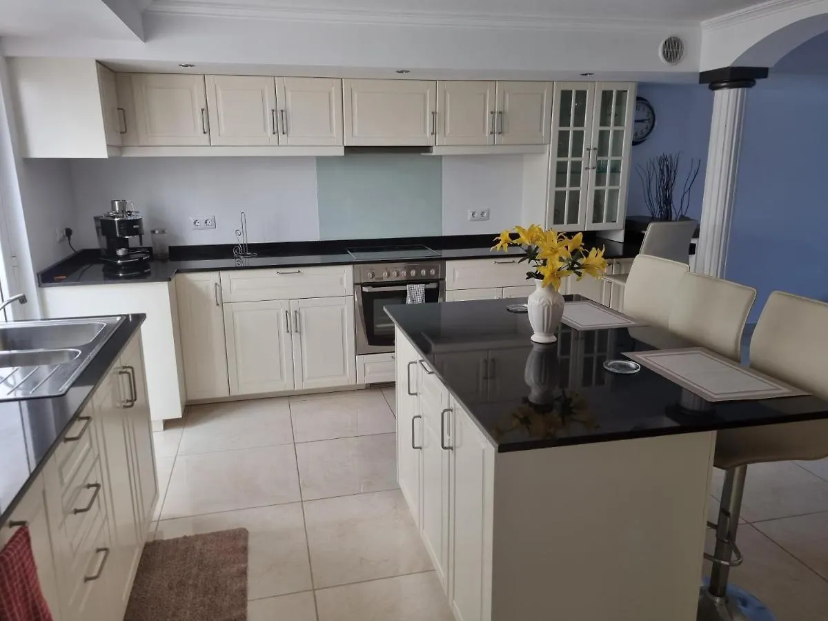 Spacious Modern Apartment In Peacefull Las Coloradas, Close To Papagayo Beaches Playa Blanca  Playa Blanca (Lanzarote)
